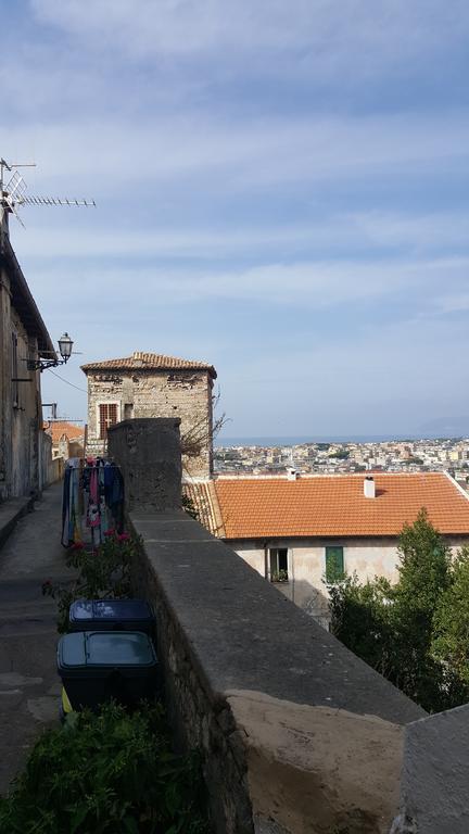 Torrione San Lorenzo I Terracina Zewnętrze zdjęcie